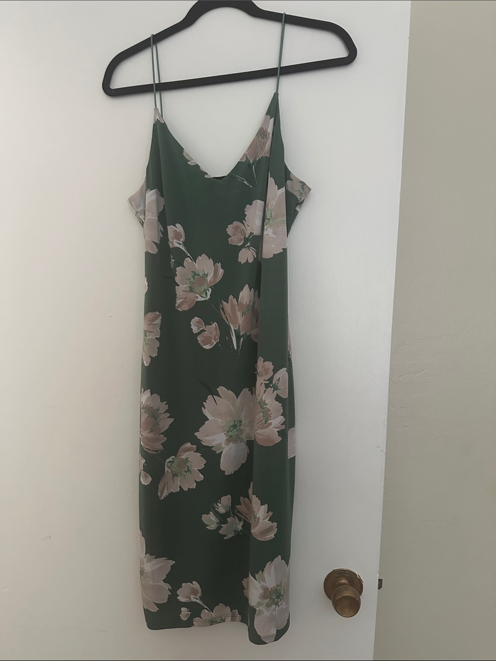 Women’s Green Floral Slip Dress - Sage & Blush